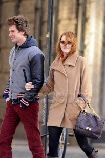THE AMAZING SPIDER COUPLE?? Emma Stone and Andrew Garfield are seen taking a romantic stroll in New York City
